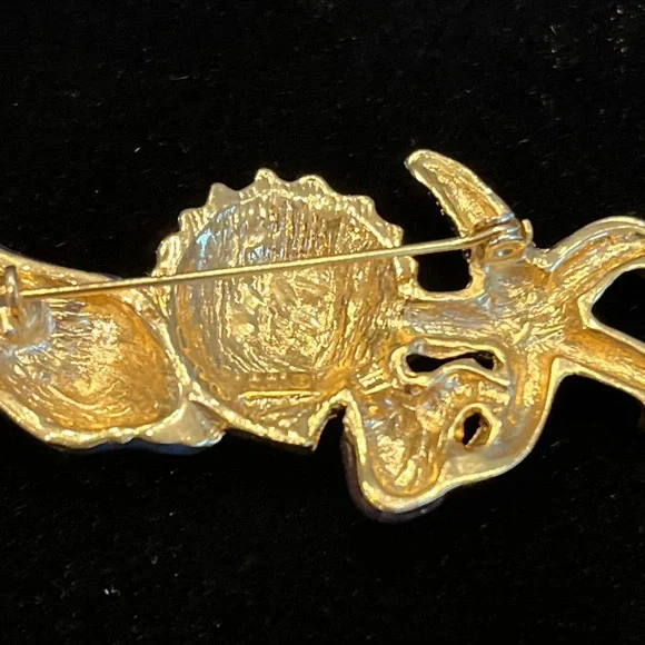 Vintage Stamped AAI Elegant Gold Tone and Blue Starfish and Shell Brooch - Picture 2 of 5